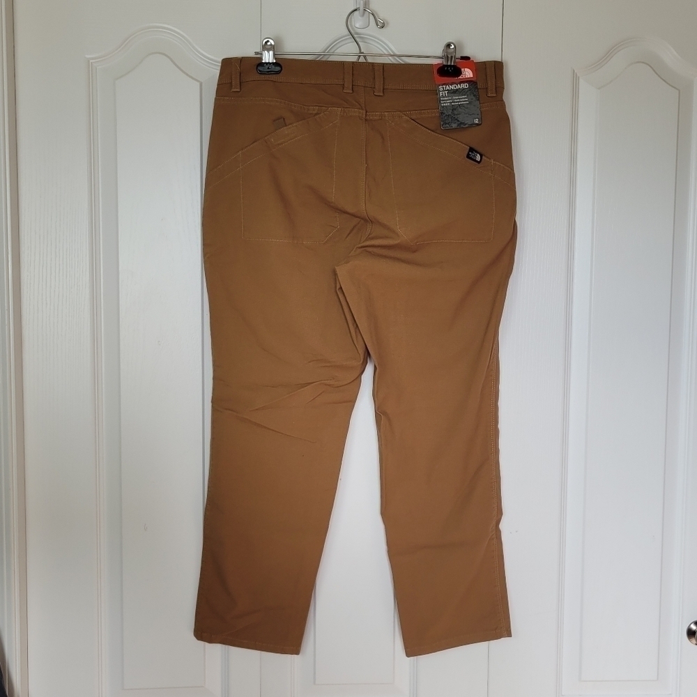 The North Face Khaki Capri Pants - Picture 4 of 9